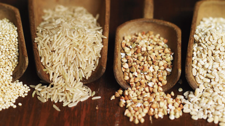 Semoule de maïs (pâtes, riz, graines, céréales et pains)