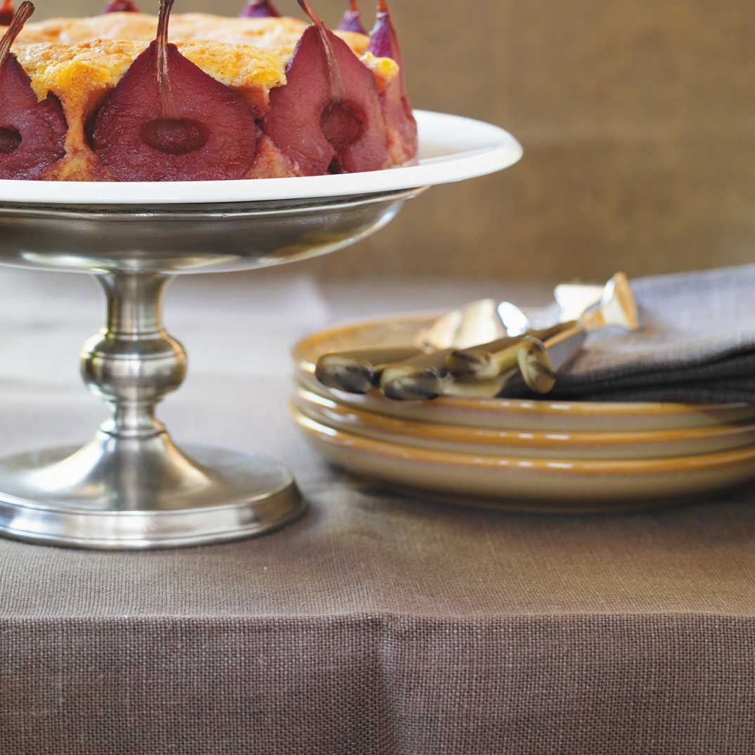 Gateau A La Pate D Amandes Et Aux Poires Au Vin Rouge Ricardo