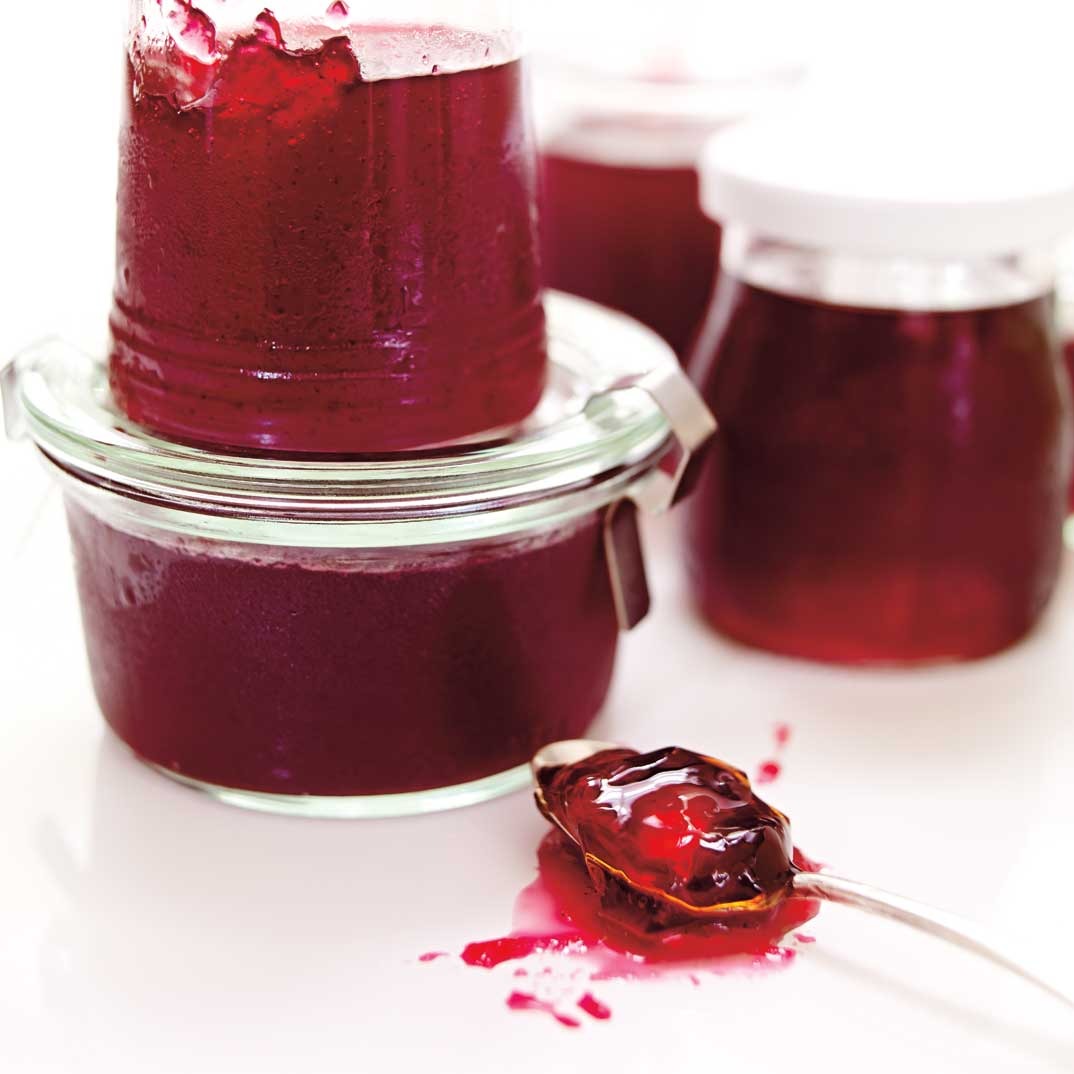 What is a good recipe for pomegranate jam?