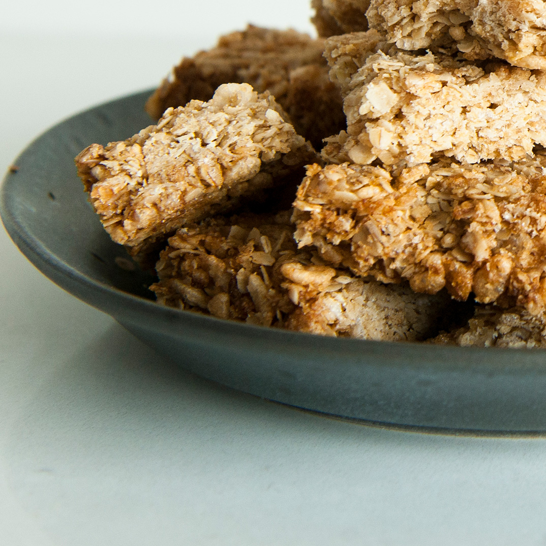 Oat and Honey Granola Bars RICARDO