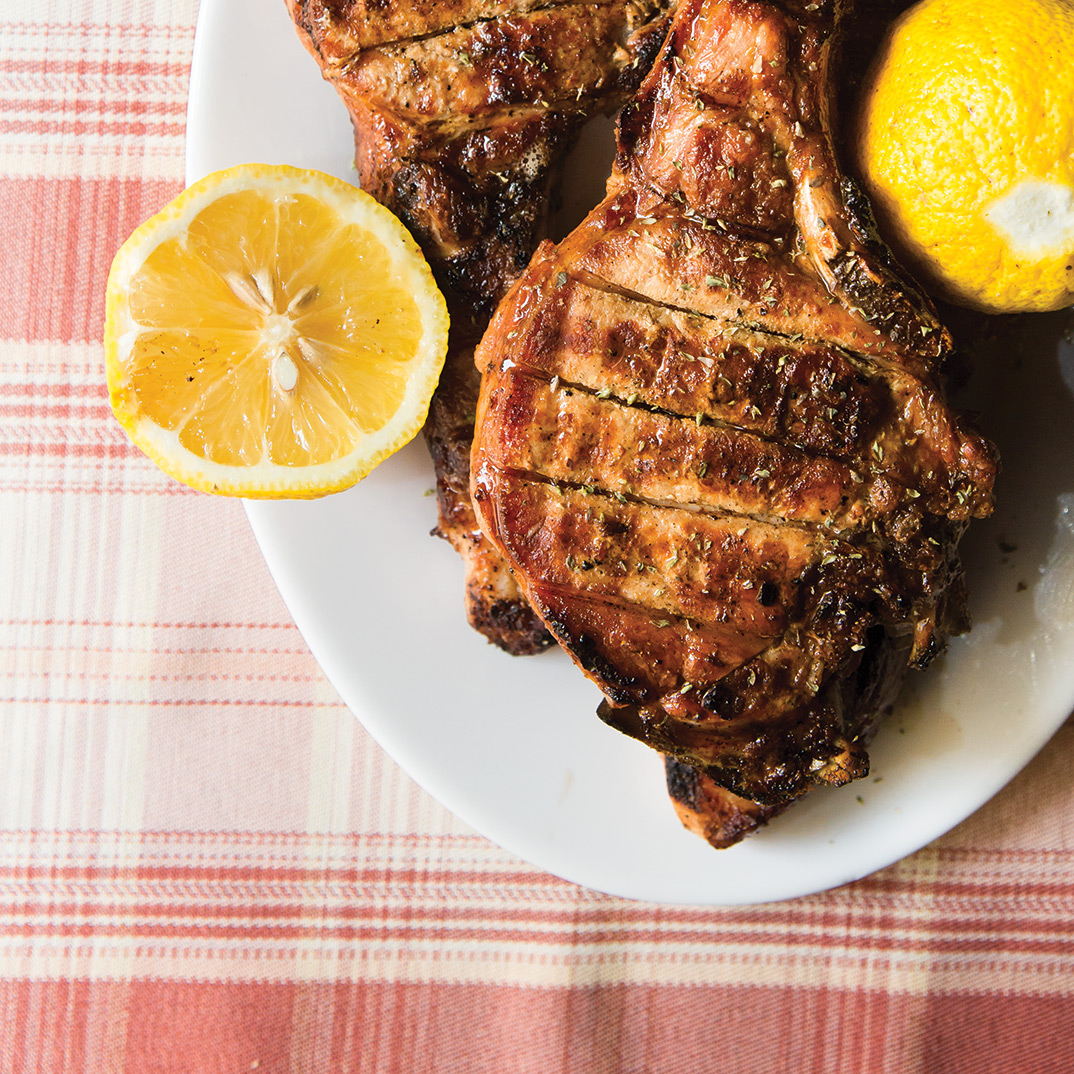 Greek-Style Grilled Pork Chops | RICARDO