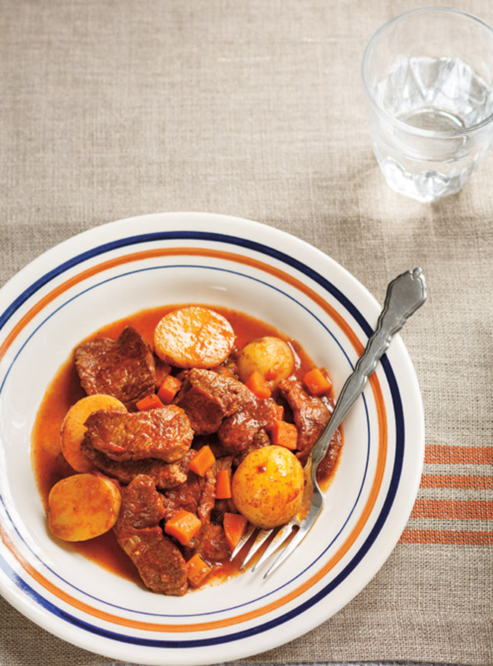 Veal Stew with Tomato and Sage (Spezzatino di vitello con pomodori e salvia)
