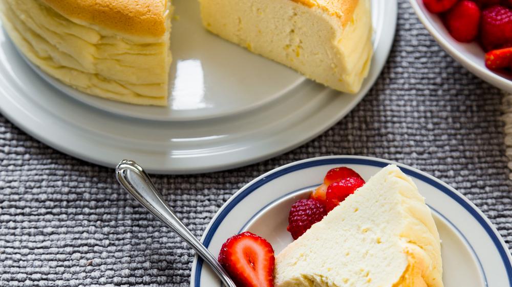 Fluffy Japanese Cheesecake Recipe - Little Sweet Baker