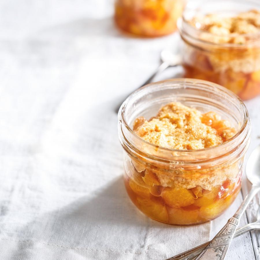 Cobbler aux pêches en pots