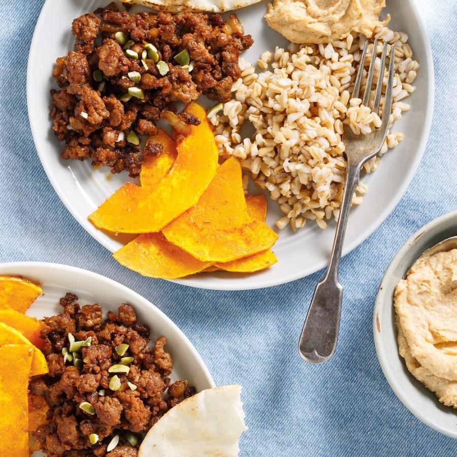 Kamut, agneau épicé et sauce tahini