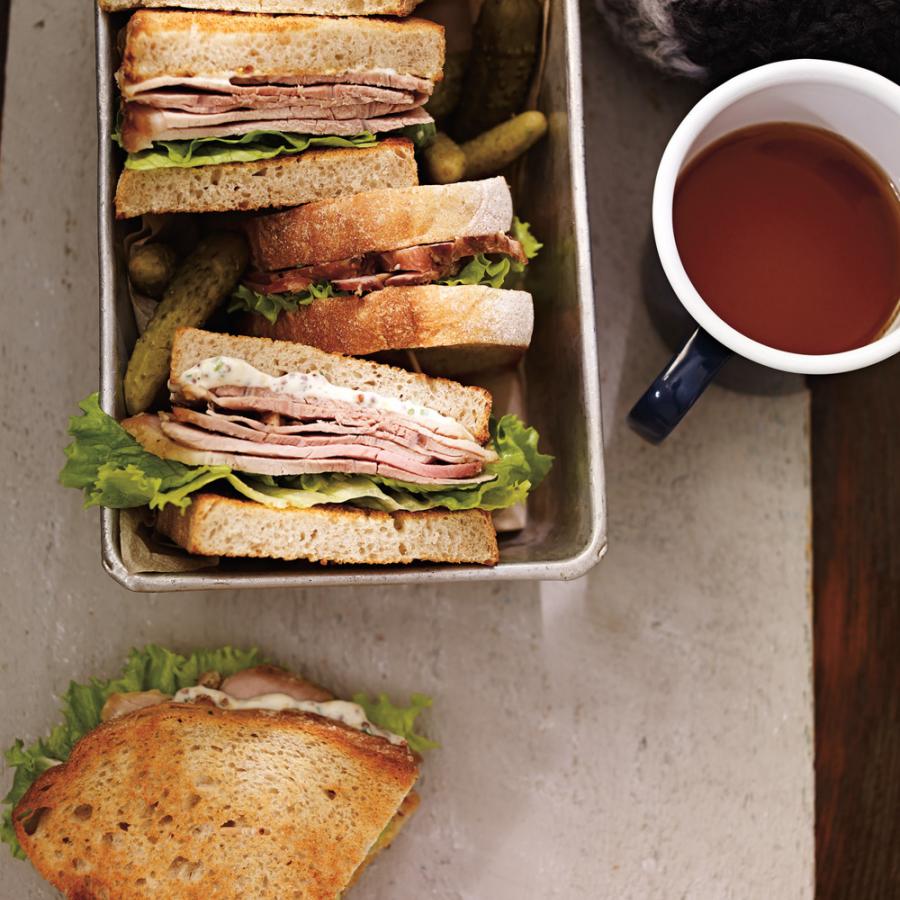 Sandwichs au rôti de porc froid-image