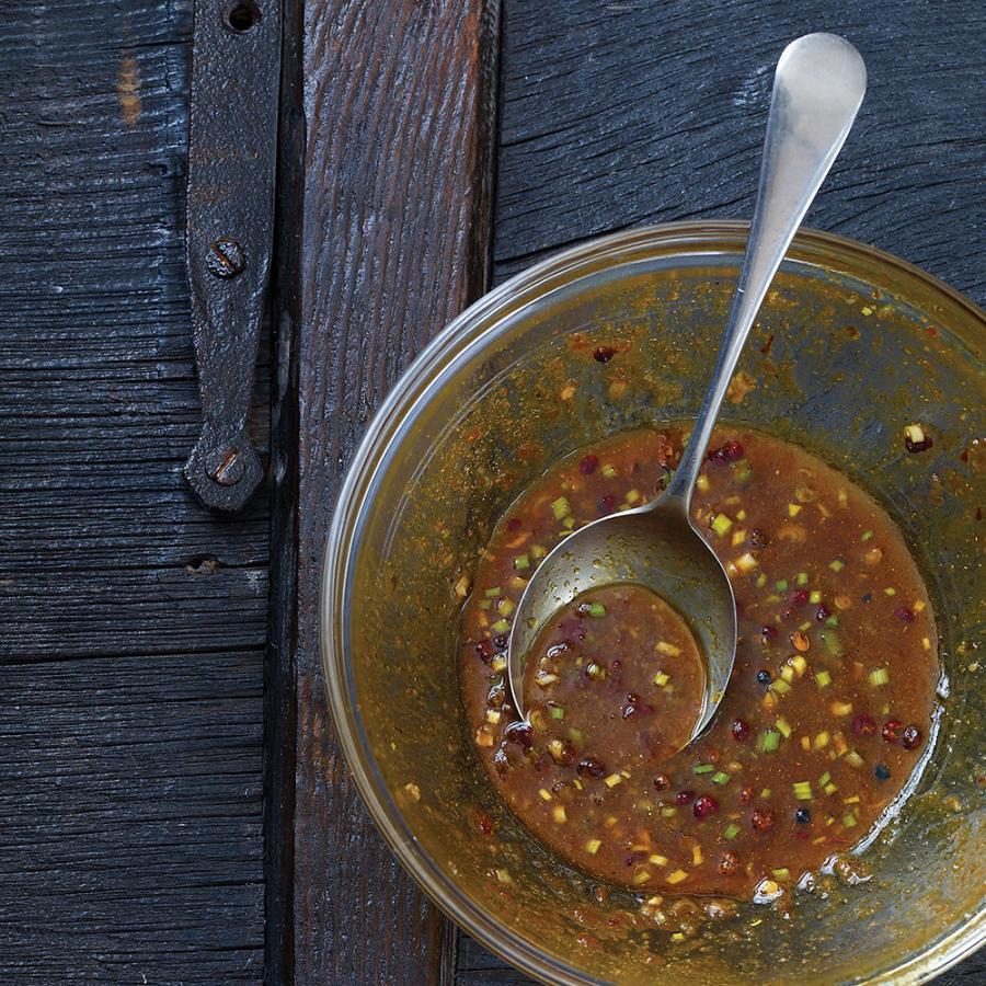 Laque au miso et au sirop d'érable (Pour saumon, truite, porc, poulet)