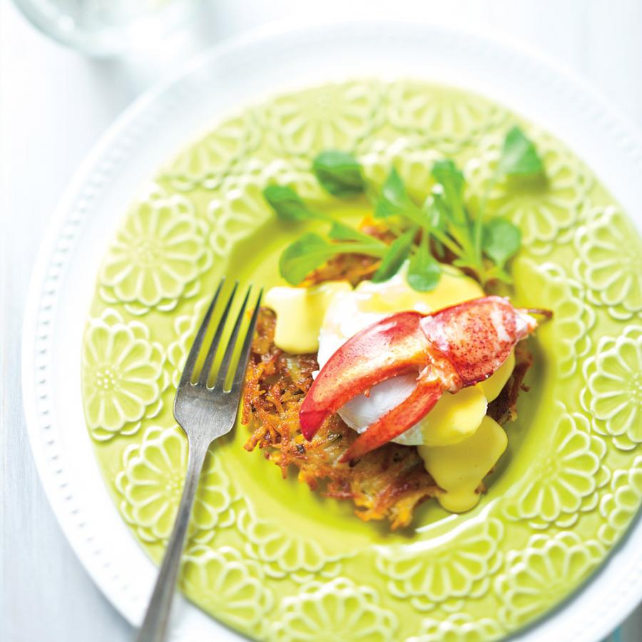 Oeufs bénédictine au homard sur röstis