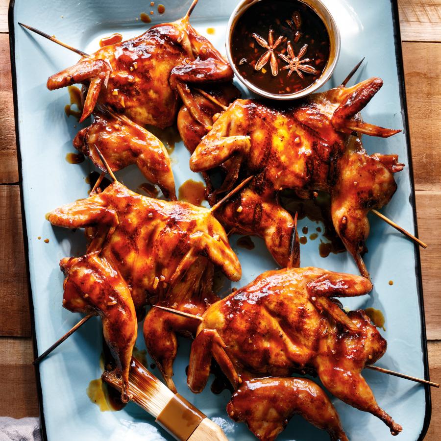 Cailles au thé noir et à l’anis étoilé