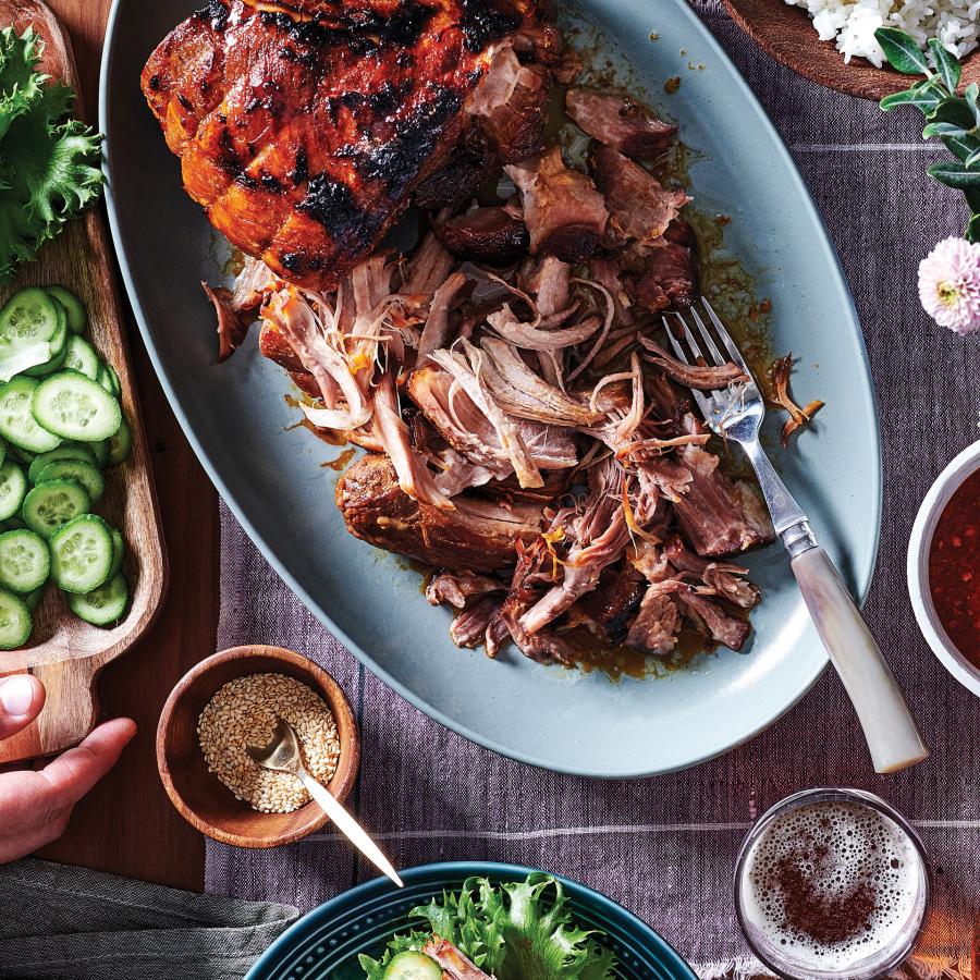 Échine de porc glacée à la coréenne (bo ssam)-image