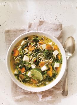 Soupe au tofu et au kale