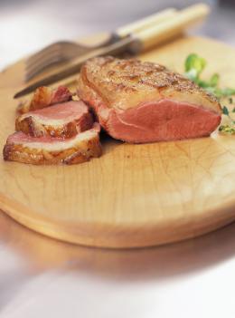 Magrets de canard à la vodka et aux canneberges