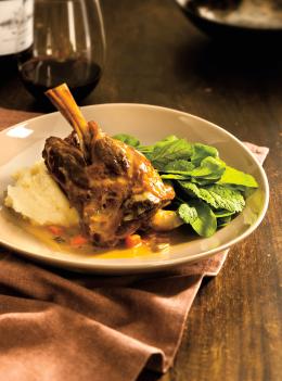 Jarrets d'agneau braisés à la moutarde