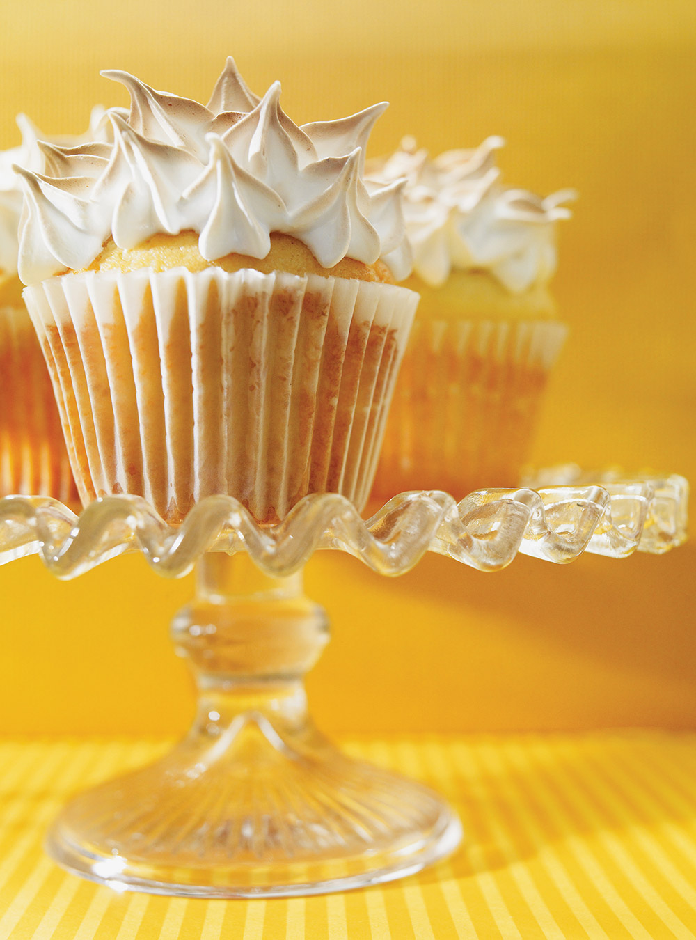 Lemon-Filled Meringue Cupcakes