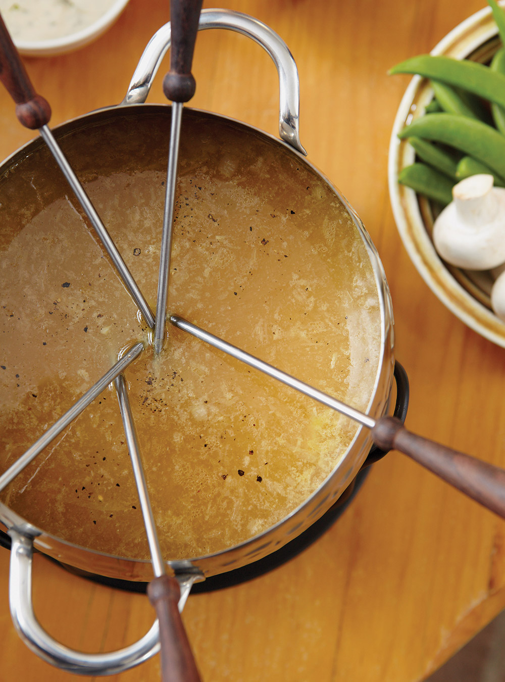 Bouillon à l'ail rôti (pour fondue de viandes et gibiers)