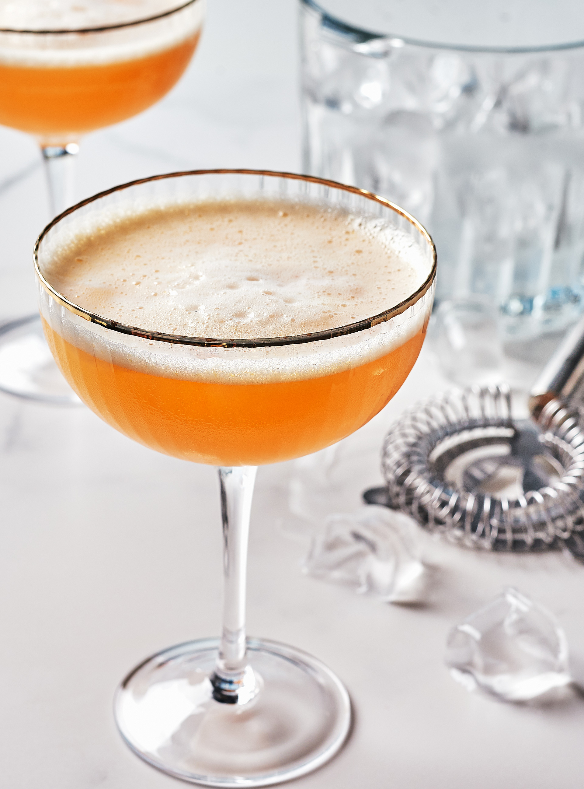 Frothy Clementine Cocktail