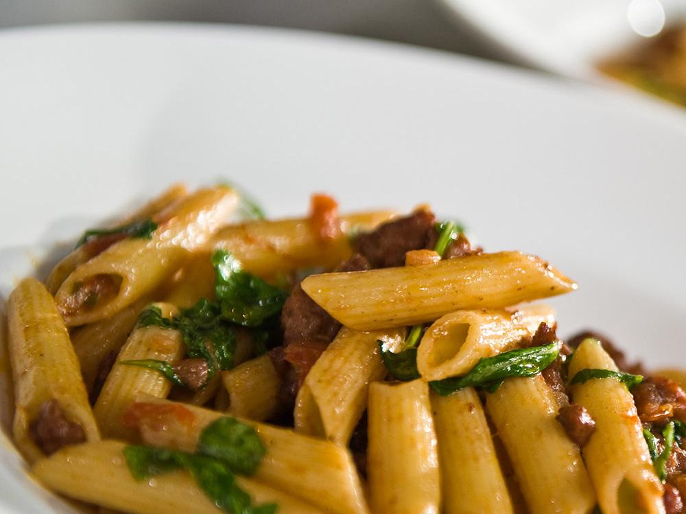 Sausage and Arugula Penne | RICARDO