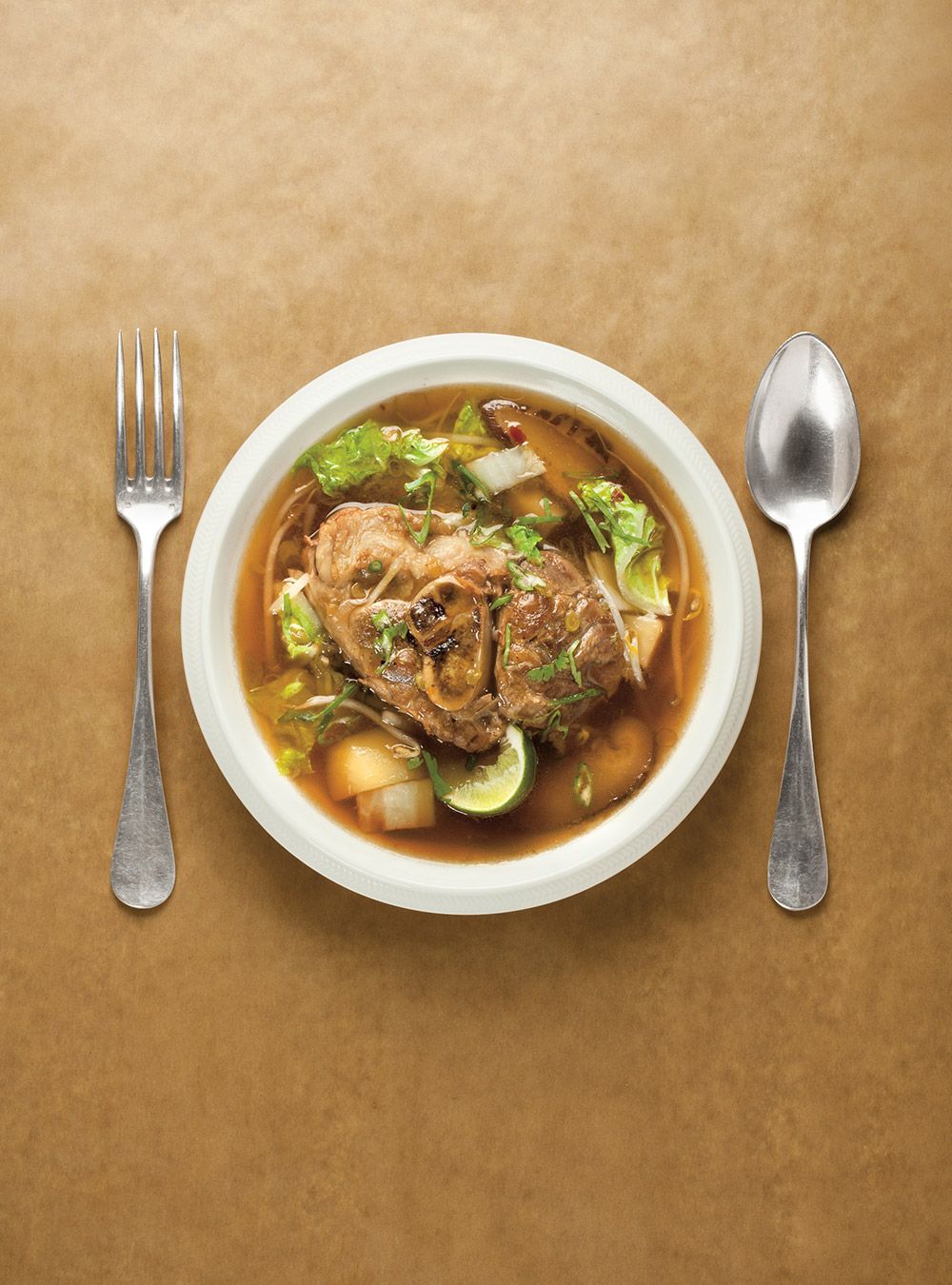 Soupe au porc, au chou et aux pommes de terre (Gamjatang)