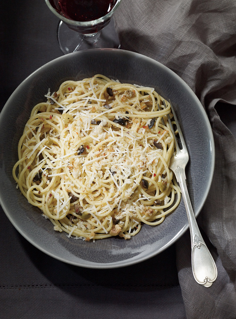 Anchovy, Olive and Toasted Bread Spaghetti (Pangrattato)
