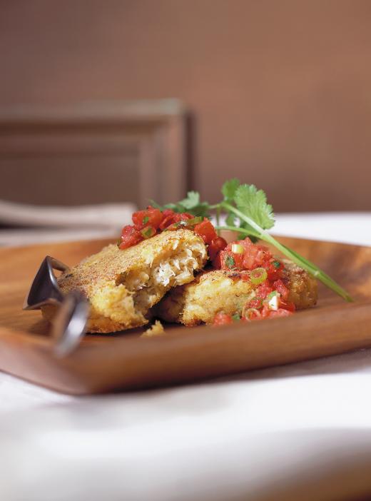 Crab Cakes with two Sauces Ricardo