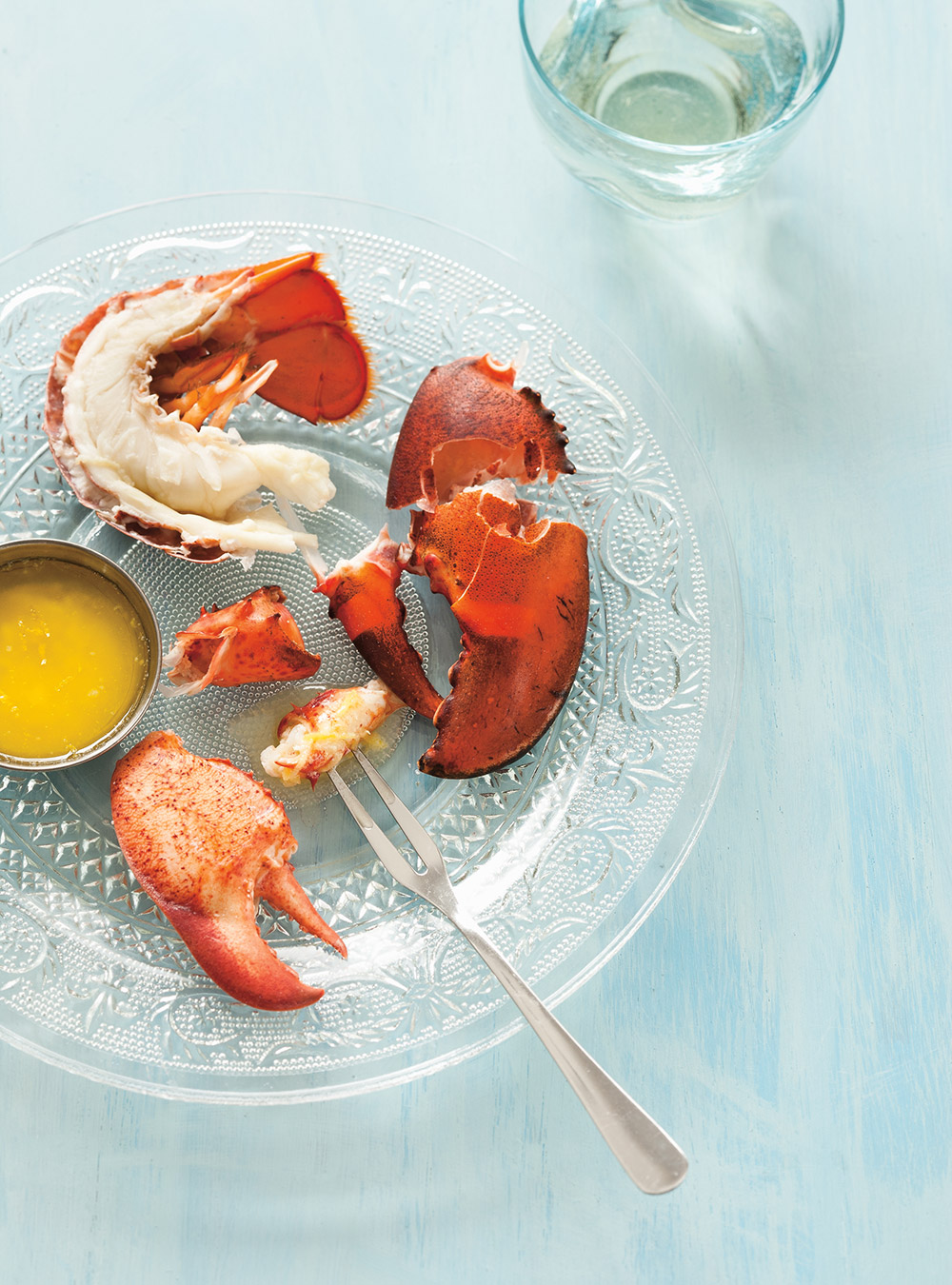 Steamed Lobster with Garlic Flower and Lemon Butter 
