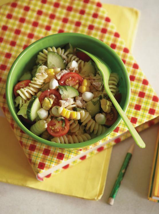 Pasta Salad with Tuna, Corn and Cherry Tomatoes | Ricardo