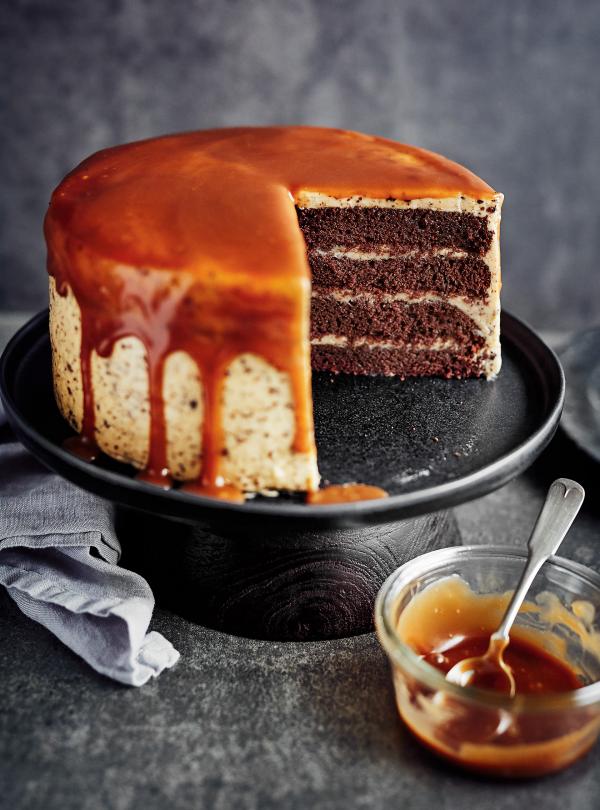 Gâteau au chocolat et crème au beurre au caramel (gâteau