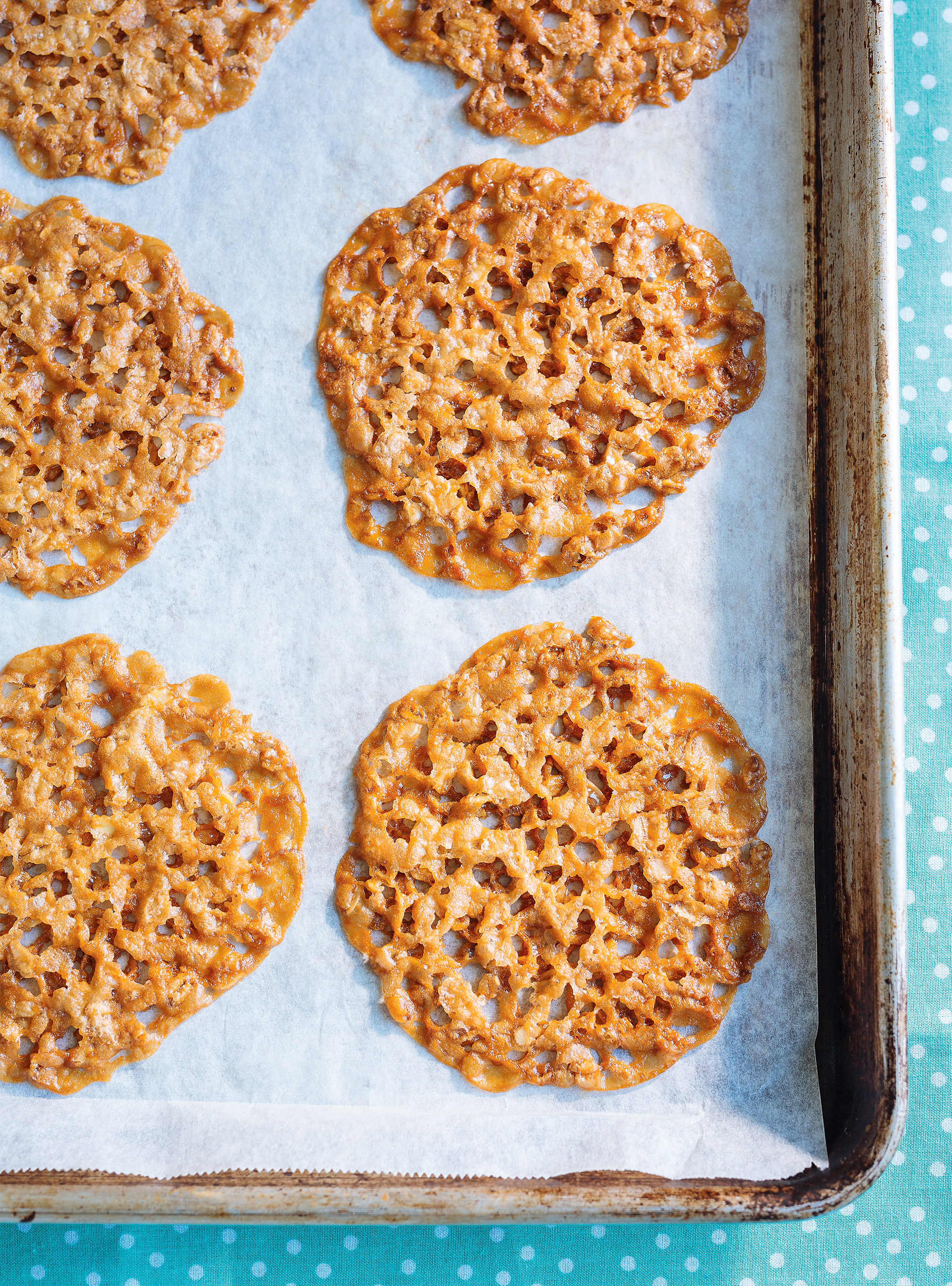 Maple and Oat Lace Cookies