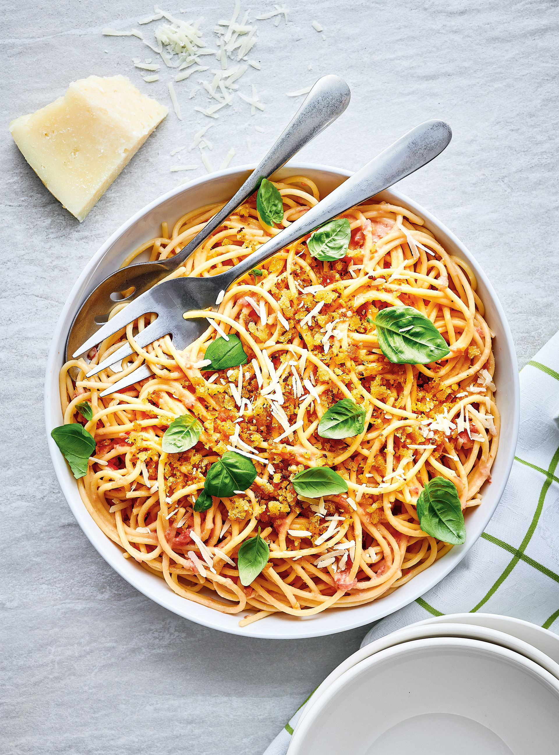 Spaghetti with Pecorino and Fresh Tomatoes