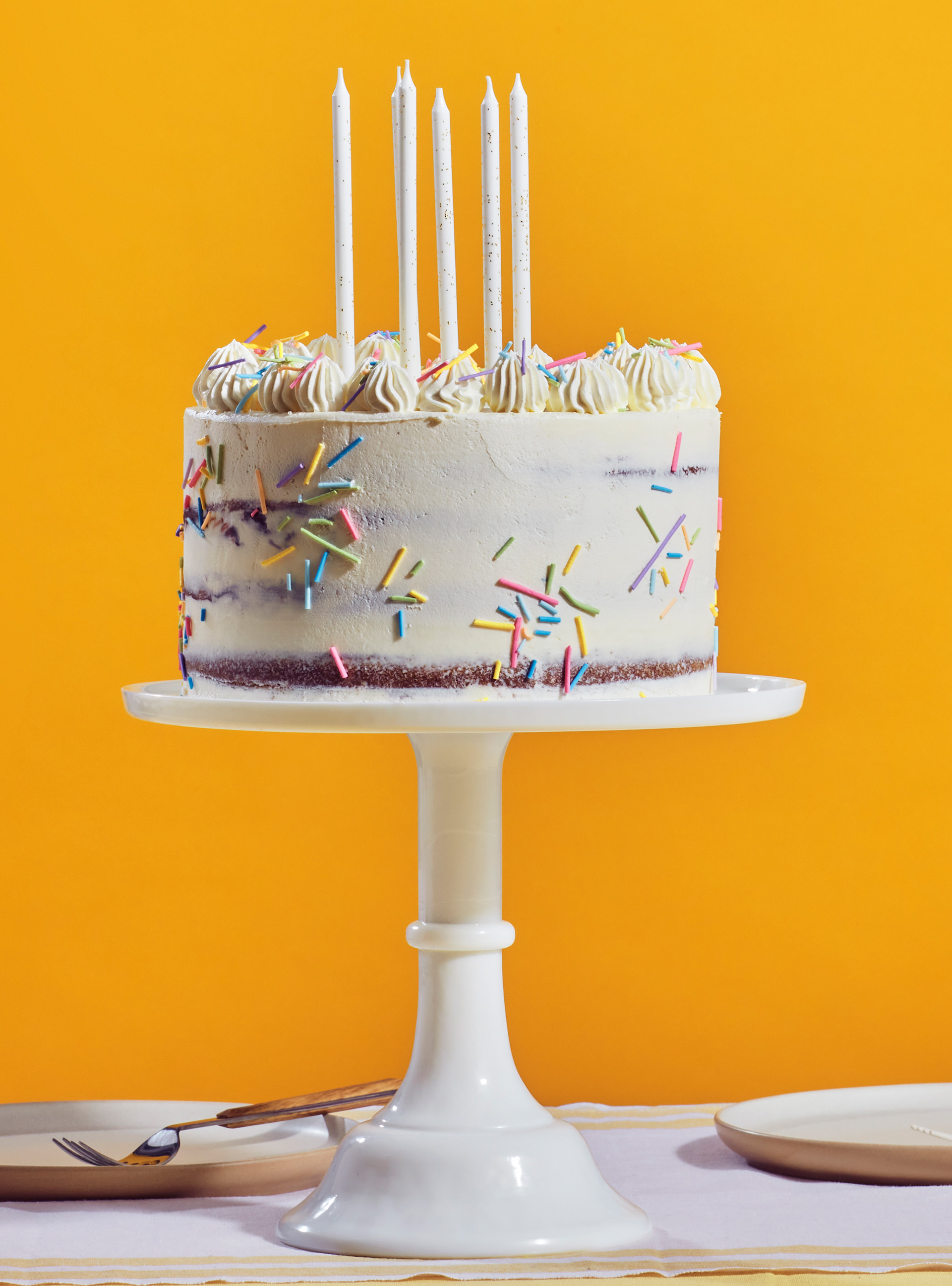 Gâteau d'anniversaire aux confettis