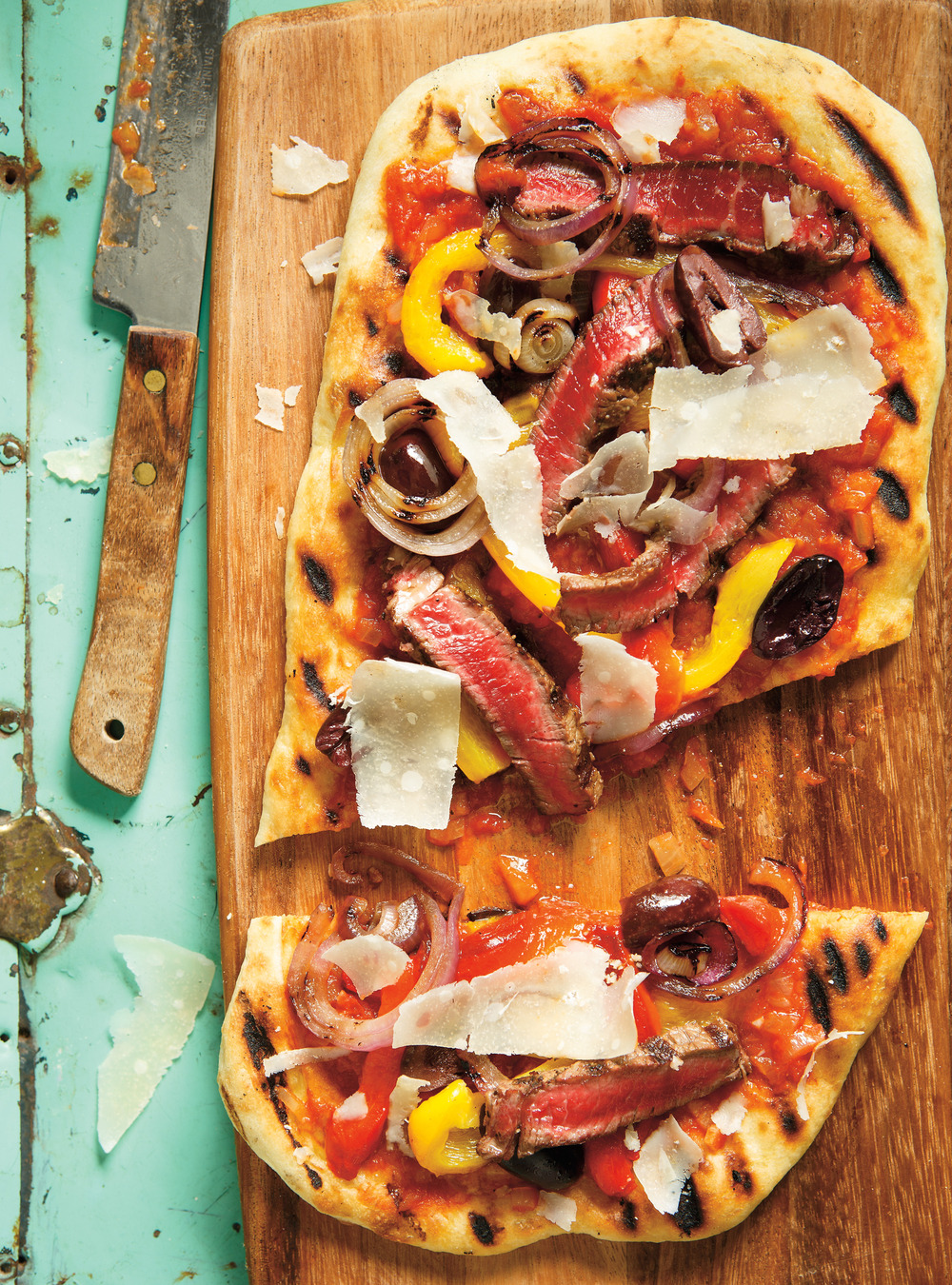 Beef and Bell Pepper Grilled Pizza