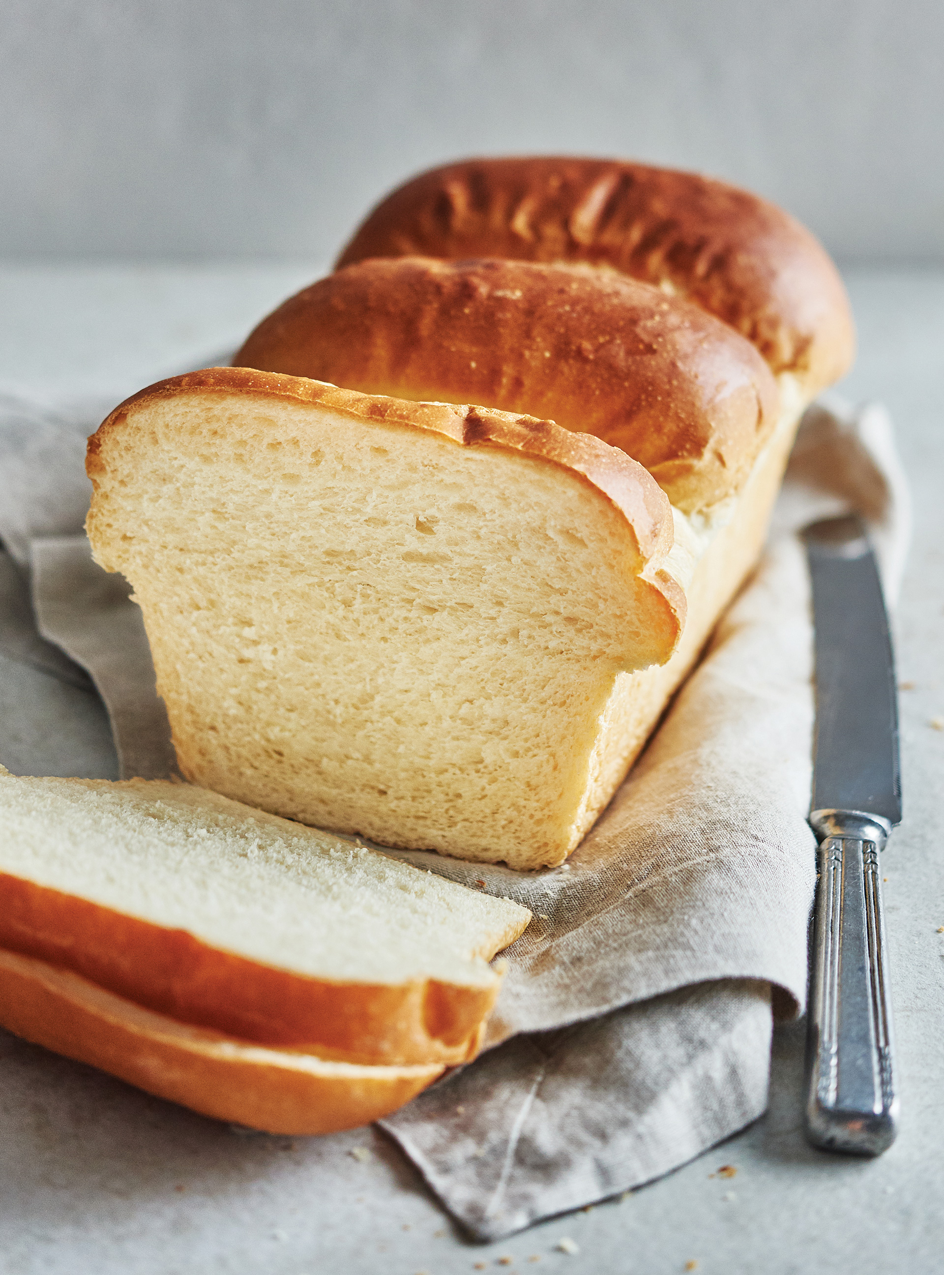 Japanese Milk Bread (Shokupan)