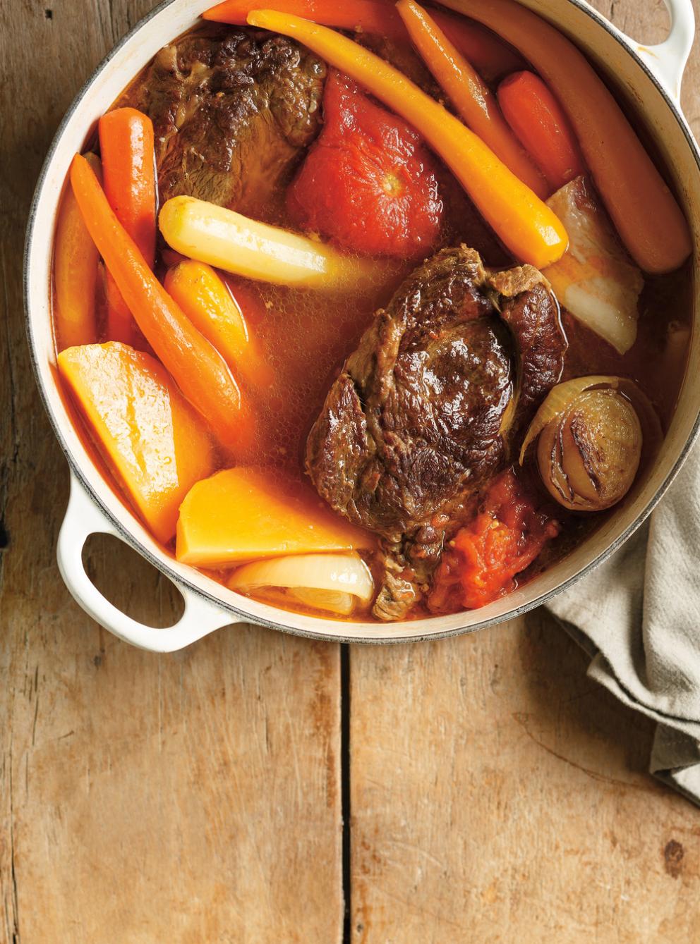 Pot-au-feu de boeuf à la tomate | RICARDO