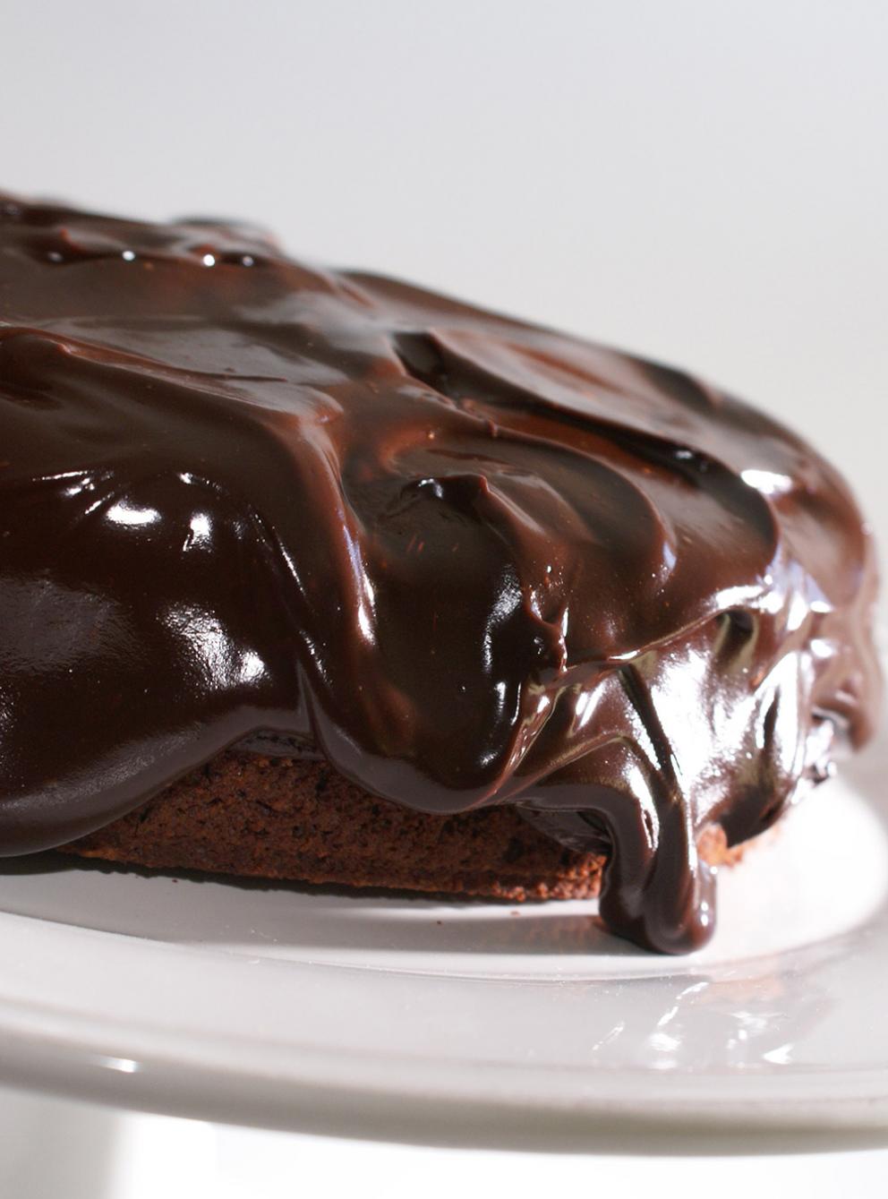 Egg, dairy and nutfree chocolate cake RICARDO