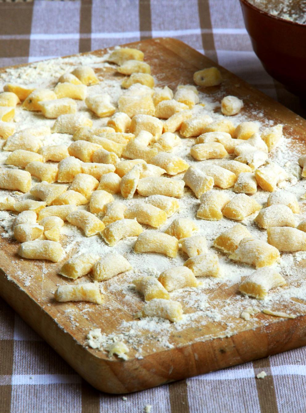 Gnocchis à la courge, chanterelles, pancetta et amandes fumées RICARDO