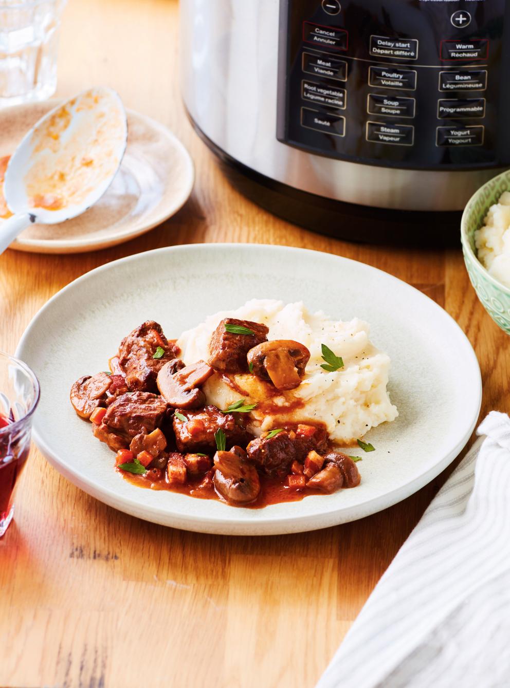 Pressure Cooker Beef Bourguignon RICARDO