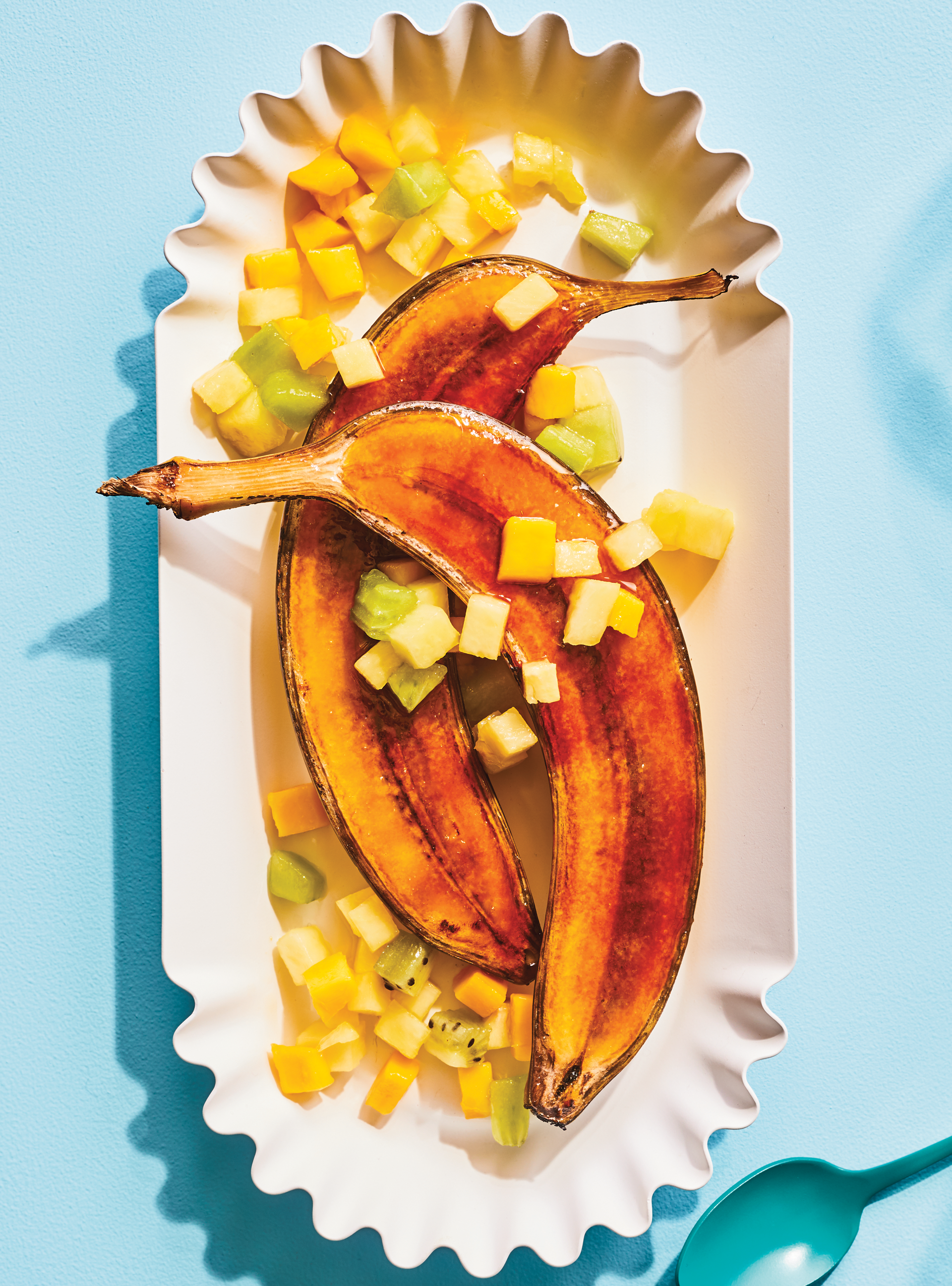 Bananes caramélisées et salade de fruits