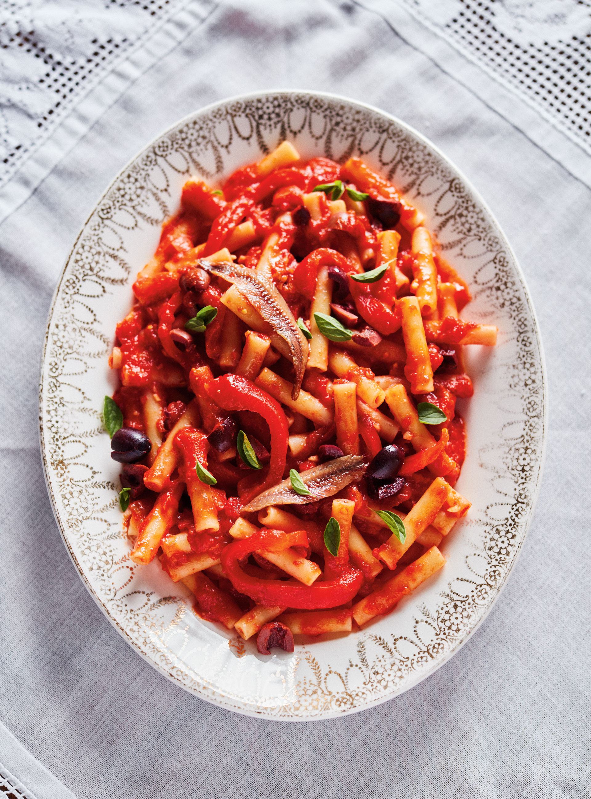 Ziti with Tomatoes and Roasted Bell Peppers (Zitie al Pomodoro e Pepperoni Arrostiti)