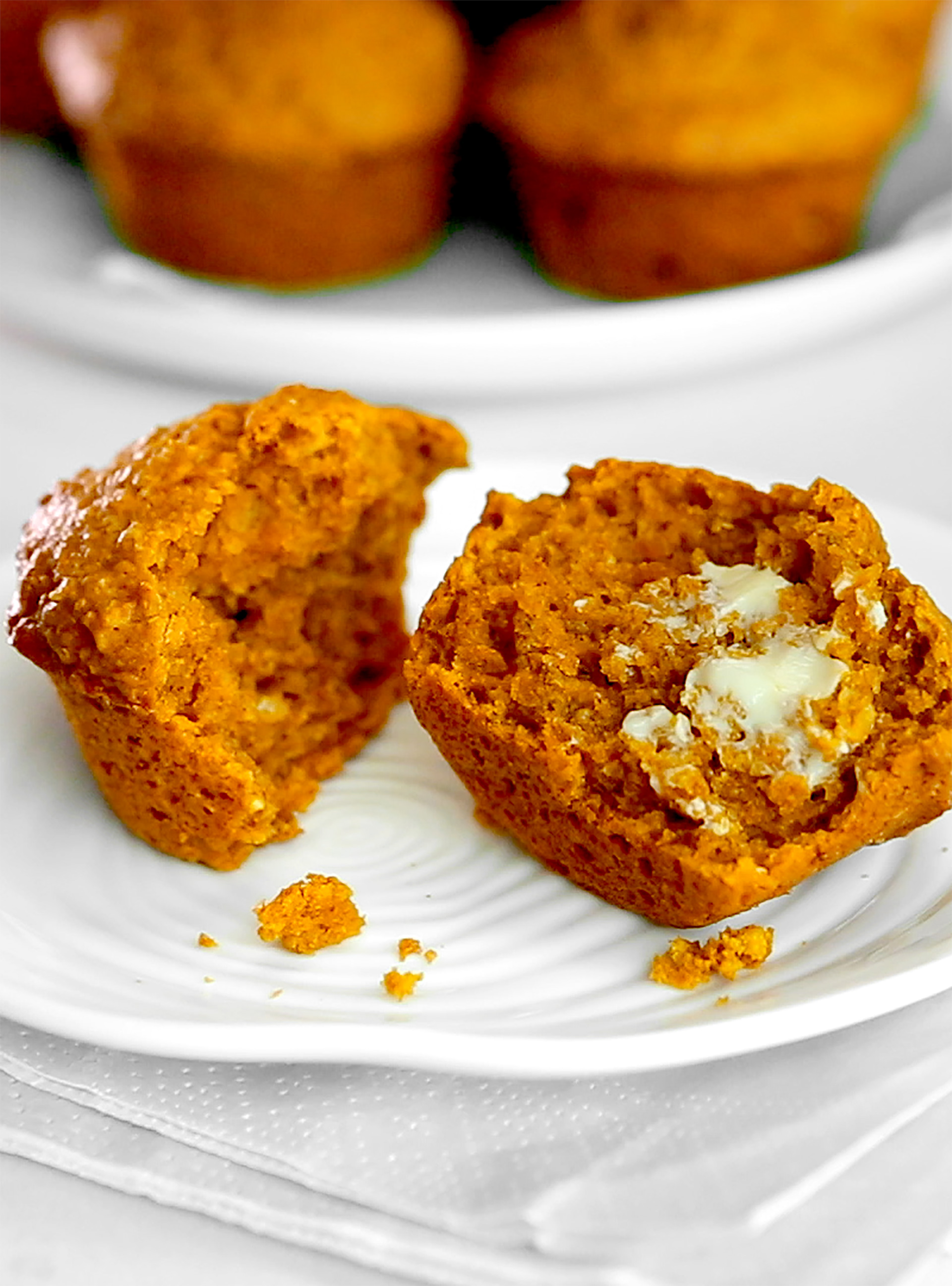 Pumpkin–Molasses Muffins