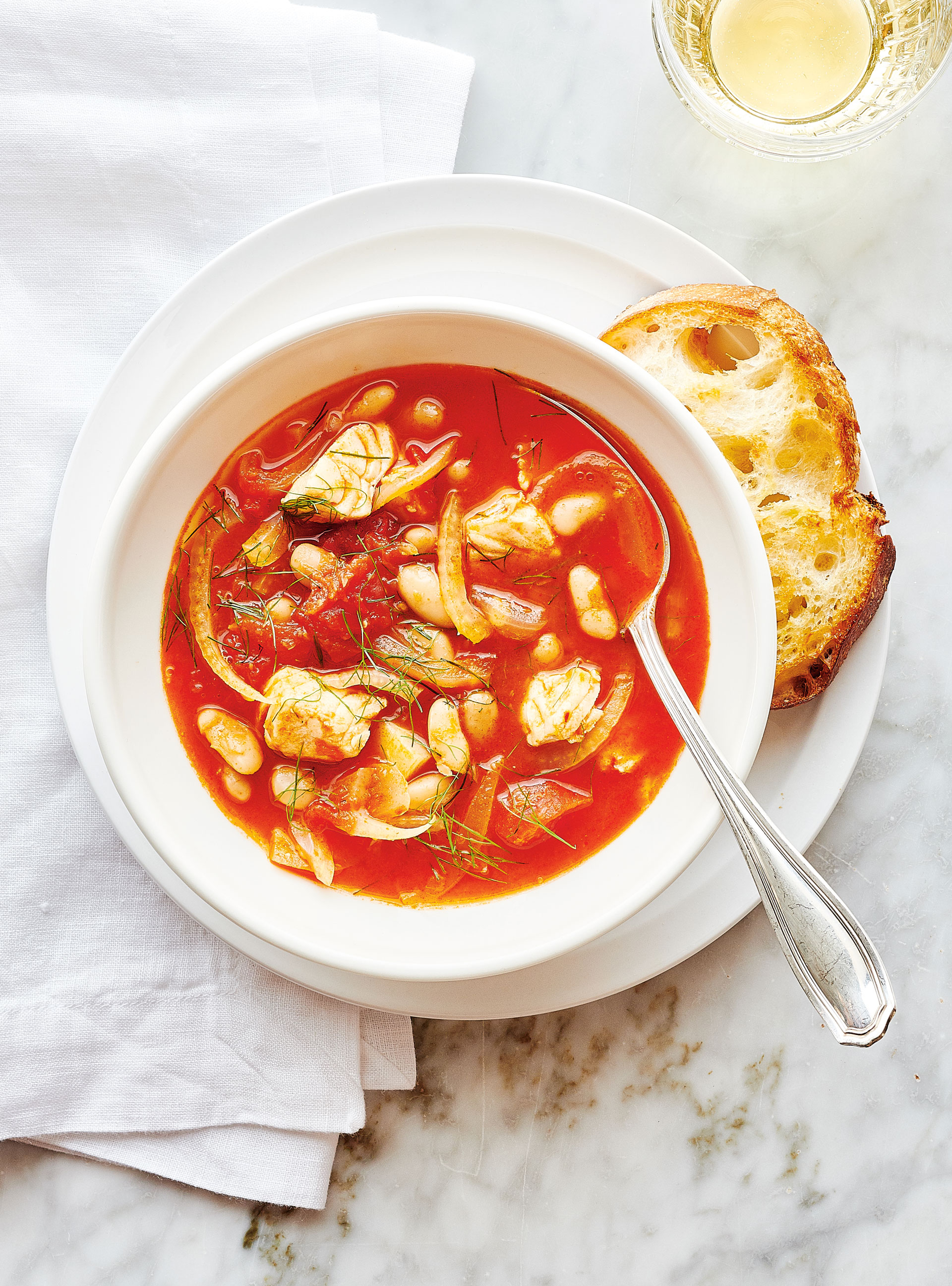 Soupe de poisson à la tomate et au fenouil