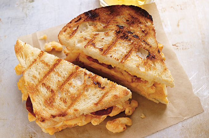 Grilled cheese au macaroni au fromage
