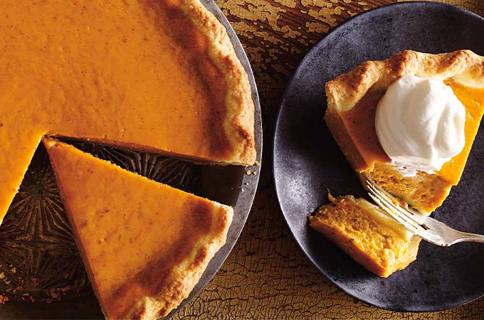 Classic Pumpkin Pie (The Best)