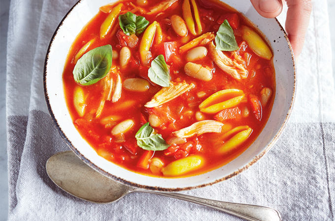 Minestrone with Tomatoes, Turmeric and Chicken
