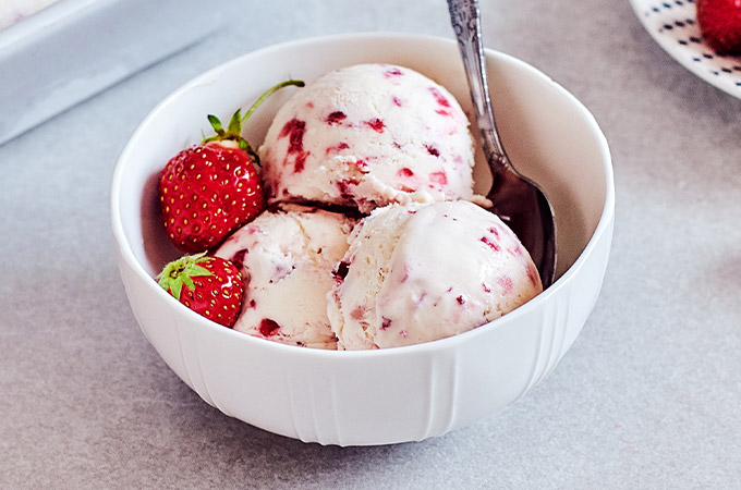 Glace à la fraise sans lactose