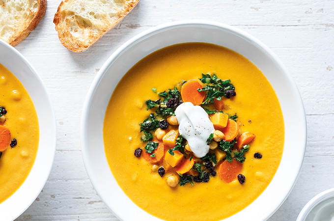 Hearty Vegetable and Chickpea Soup