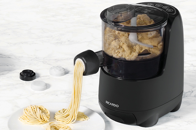 RICARDO Electric Pasta and Noodle Maker