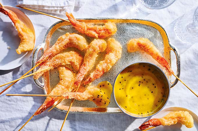 Crevettes tempura sauce aigre-piquante à la mangue