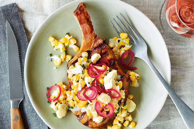 Pork chops with grilled corn