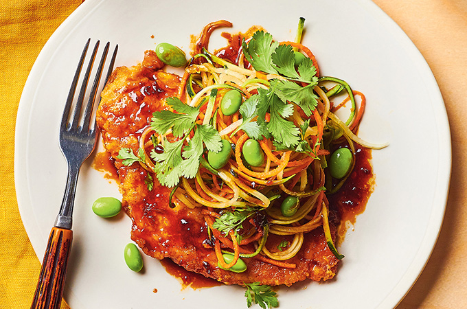 Pan-fried Chicken with Vegetable Noodles and Tao Dressing