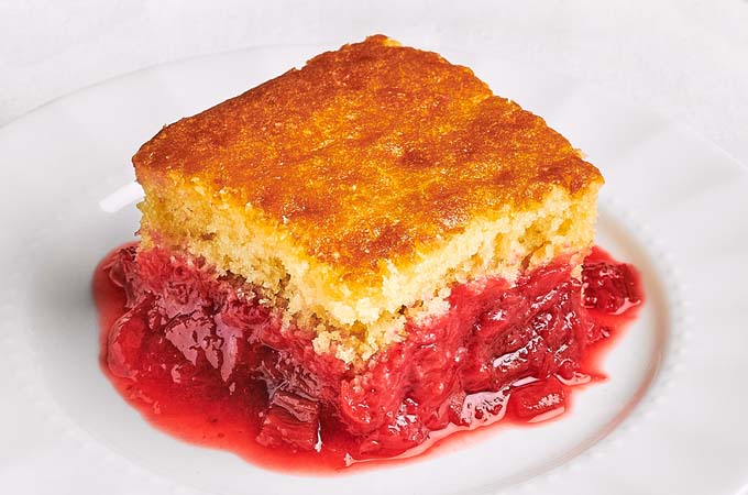 Strawberry-Rhubarb Pudding Cake